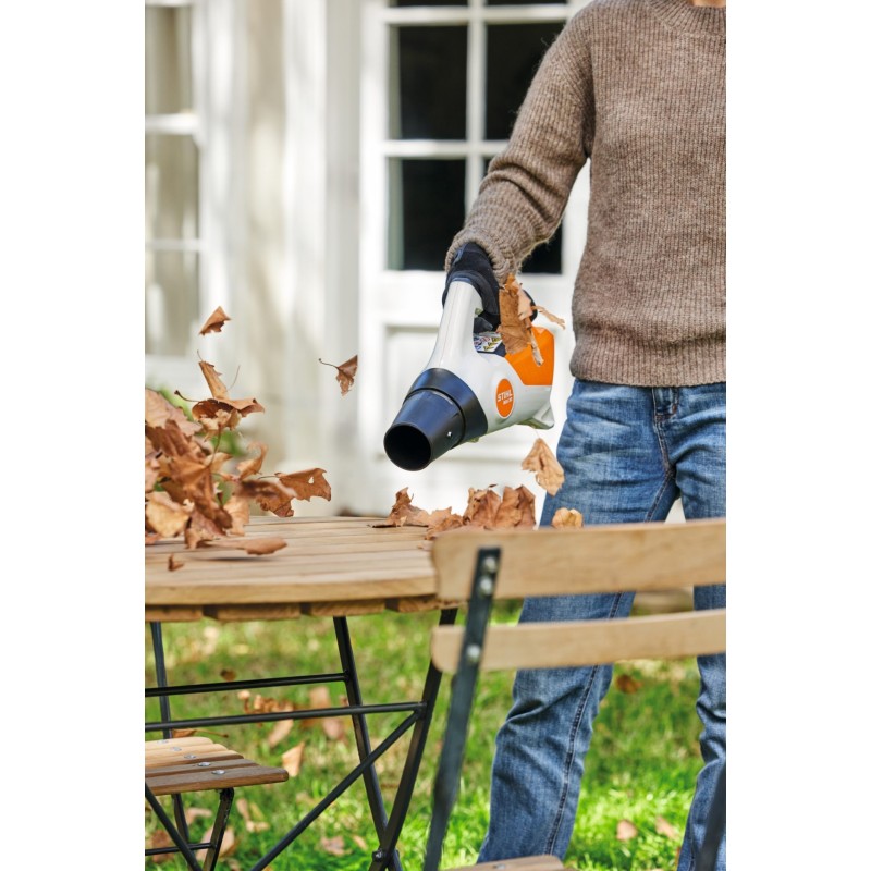 copy of Dmuchawa akumulatorowa do liści AK STIHL BGA50 SET