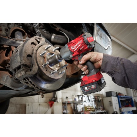 KLUCZ UDAROWY ½ MILWAUKEE M18 FHIWF12-502X FUEL ™ Z PIERŚCIENIEM ZABEZPIECZAJĄCYM