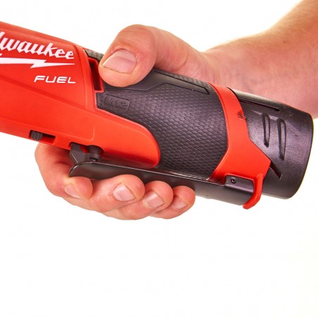 KOMPAKTOWA GRZECHOTKA UDAROWA ⅜ MILWAUKEE M12 FIR38-0 FUEL™