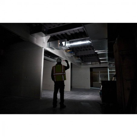 KIESZONKOWA AKUMULATOROWA LATARKA LED USB 445 Lumen - MILWAUKEE L4 FL-201