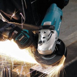 Szlifierka kątowa 180 mm 2200W Makita GA7020
