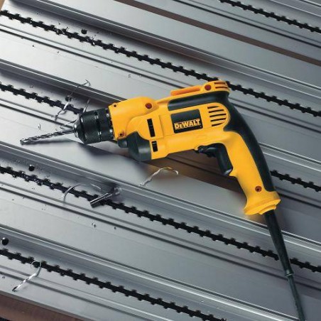 Wiertarka jednobiegowa 701W 10mm - DeWalt DWD112S