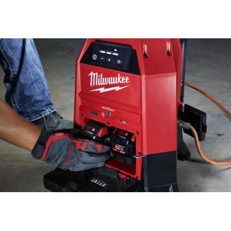 Lampa strefowa LED Milwaukee M18ONESLDP-0