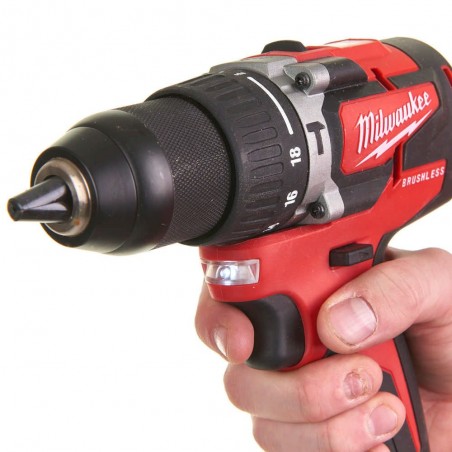 Wiertarko-wkrętarka udarowa 18V Milwaukee M18 CBLPD-202C