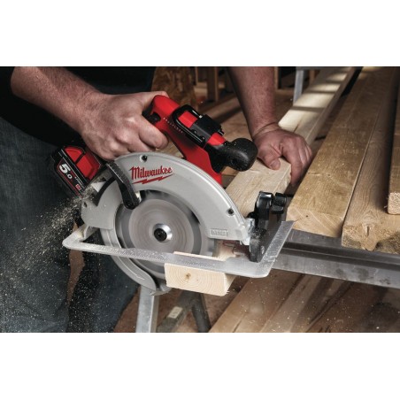Pilarka tarczowa do drewna i tworzyw sztucznych 66 mm Milwaukee M18 BLCS66-502X