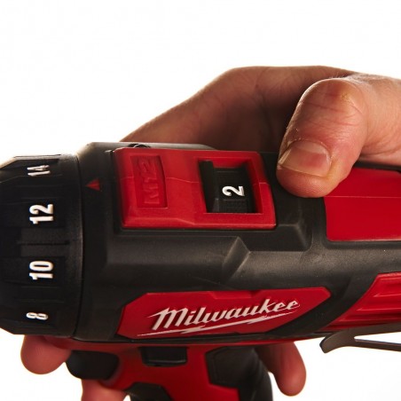 Wiertarko-wkrętarka 12V Milwaukee M12 BDD-202C