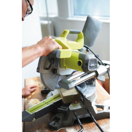 Akumulatorowy pistolet do uszczelniania 18V RYOBI CCG1801MHG
