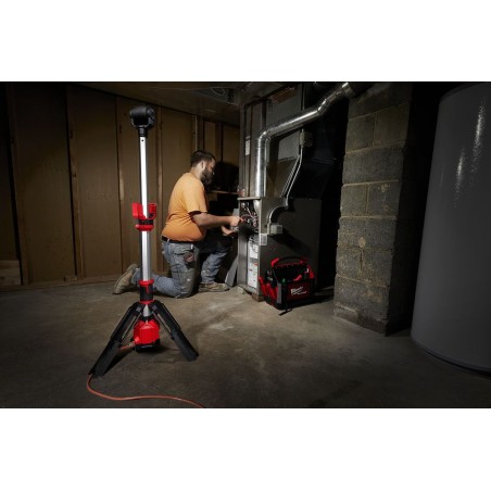 Lampa stojąca Milwaukee M12 SAL-0