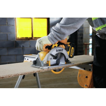 Piła tarczowa DeWalt DCS391N