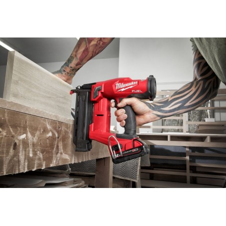 Sztyfciarka akumulatorowa 18V Milwaukee M18 FN18GS-202X