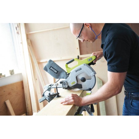 Ukośnica z laserem Ryobi EMS216L