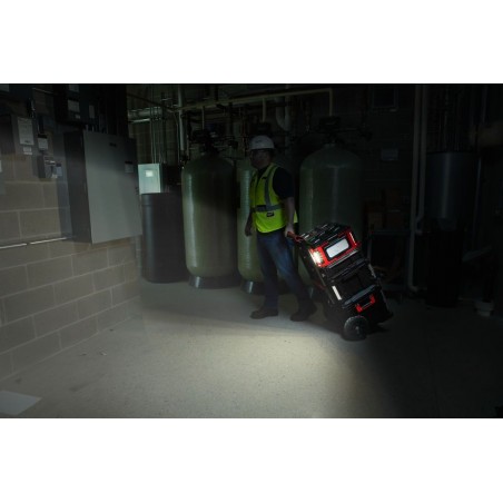 Lampa akumulatorowa 18V Milwaukee PACKOUT z ładowarką M18 POALC-0