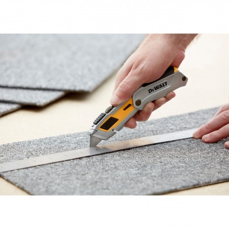 Nóż uniwersalny składany DeWalt DWHT0-10296