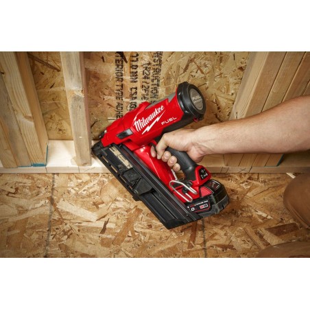 Gwoździarka 18V 34° Milwaukee M18 FFN-502C