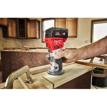 Frezarka górnowrzecionowa 18V z tulejami zaciskowymi 8mm/6mm Milwaukee M18 FTR8-0X