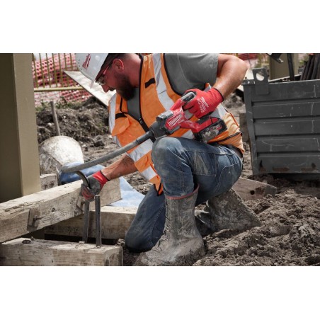 Igłowy wibrator do betonu z wałkiem 2,4 m, 18 V Milwaukee M18 FCVN24-0