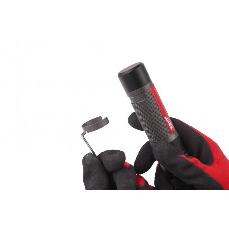 Latarka USB z regulacją wiązki światła 1100 lm Milwaukee