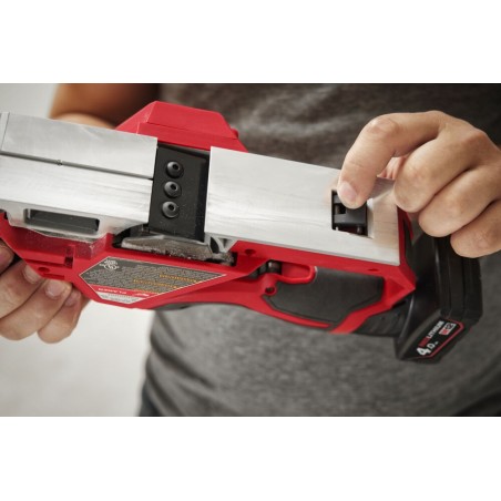Strug akumulatorowy 12V 56mm Milwaukee M12 BLP-0X
