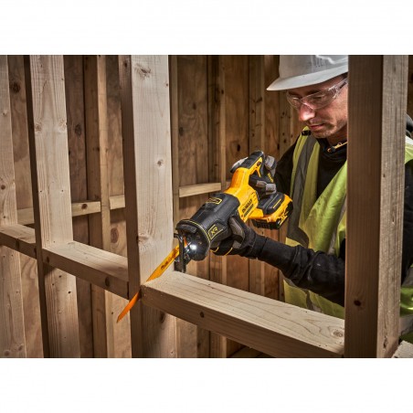 Pilarka szablasta 18V 28,6mm DeWalt DCS382N