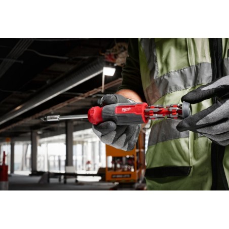 Uniwersalny wkrętak 27w1 Milwaukee