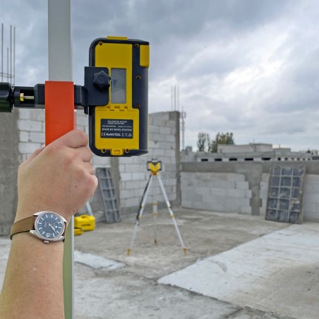 Niwelator laserowy obrotowy z czujnikiem Nivel System NL500 DIGITAL