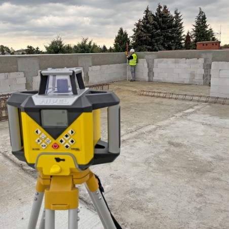Niwelator laserowy obrotowy z czujnikiem Nivel System NL720R DIGITAL