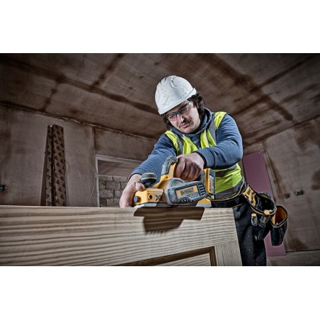 Strug akumulatorowy 18V 82mm Dewalt DCP580N
