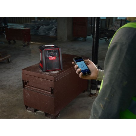 RADIO/ŁADOWARKA MILWAUKEE M18 RC-0