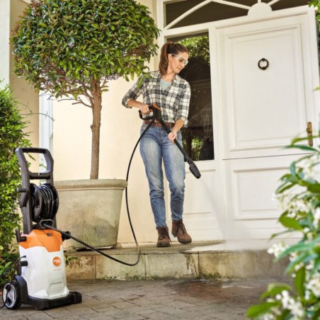 Myjka ciśnieniowa elektryczna 1700W 110bar RE 110 PLUS Stihl