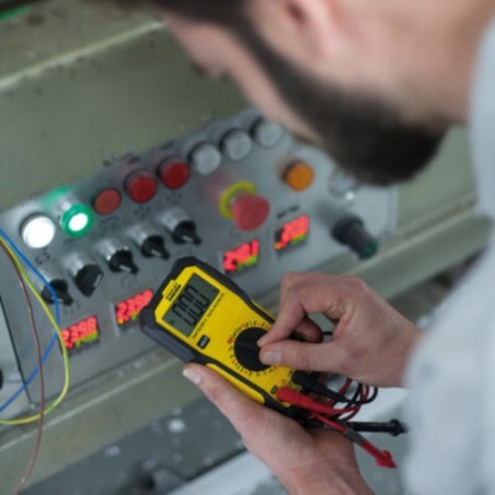 Uniwersalny miernik elektryczny Stanley STHT0-77364