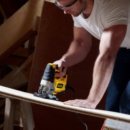 Wyrzynarka DeWalt DWE349