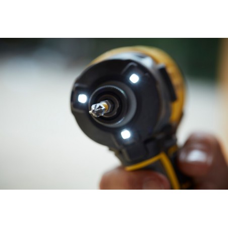 Zakrętarka udarowa 18V 1/4" Stanley SFMCF820D2K-QW