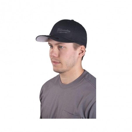 Czapka z daszkiem czarna L/XL Milwaukee 