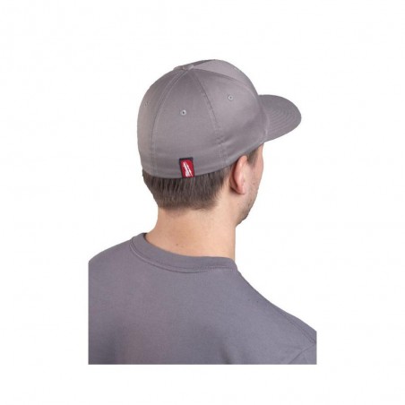 Czapka z daszkiem szaraa S/M Milwaukee