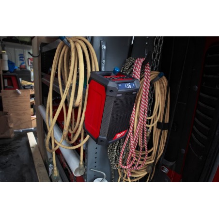 Radio-ładowarka 12V Bluetooth Milwaukee M12 RCDAB+0