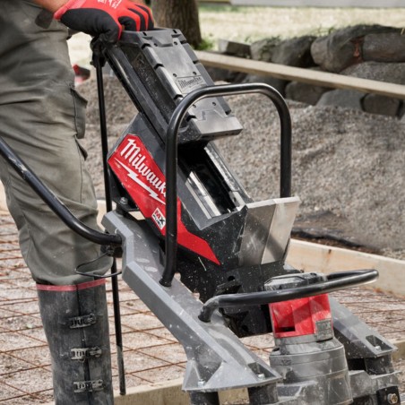 Łata wibrująca do betonu MX FUEL Milwaukee MXF PSCKIT-302