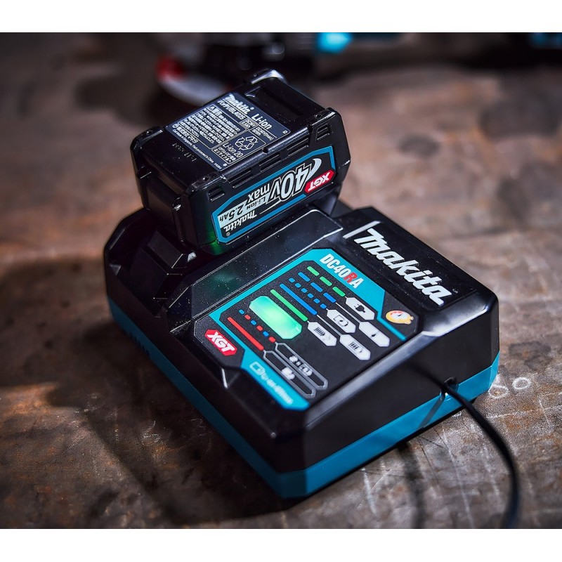 Ładowarka Li-Ion 14,4V - 18V Makita DC40RA