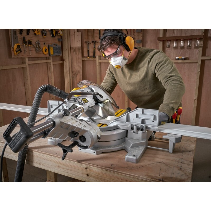 Pilarka ukosowa ukośnica 1800W 254mm Stanley SM1800-QS