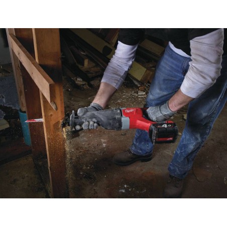 Piła szablasta Milwaukee M18 BSX-0
