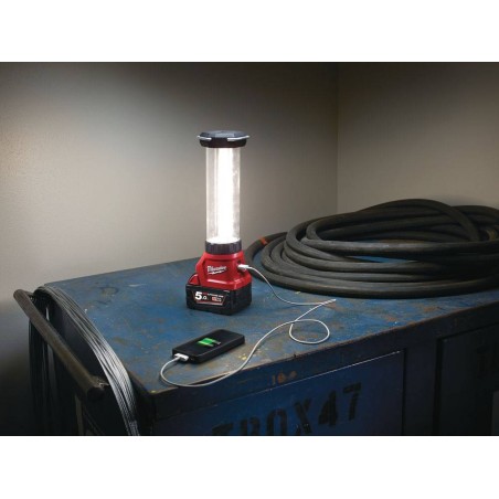 Latarka akumulatorowa LED 18V Milwaukee M18 LL-0